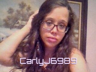 CarlyJ6989