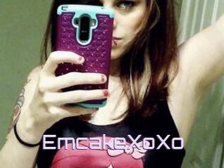 EmcakeXoXo