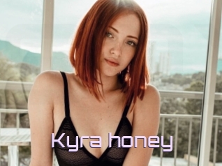 Kyra_honey