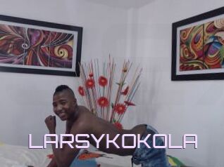 LARSYKOKOLA