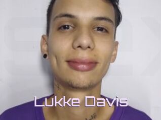 Lukke_Davis