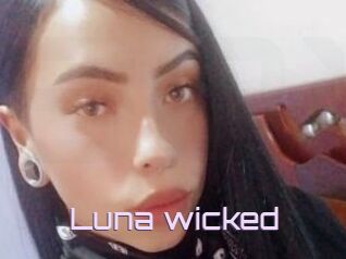 Luna_wicked