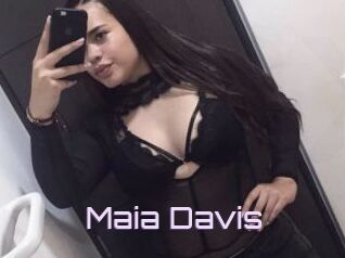 Maia_Davis