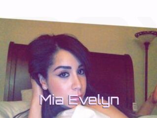 Mia_Evelyn