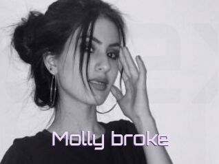 Molly_broke